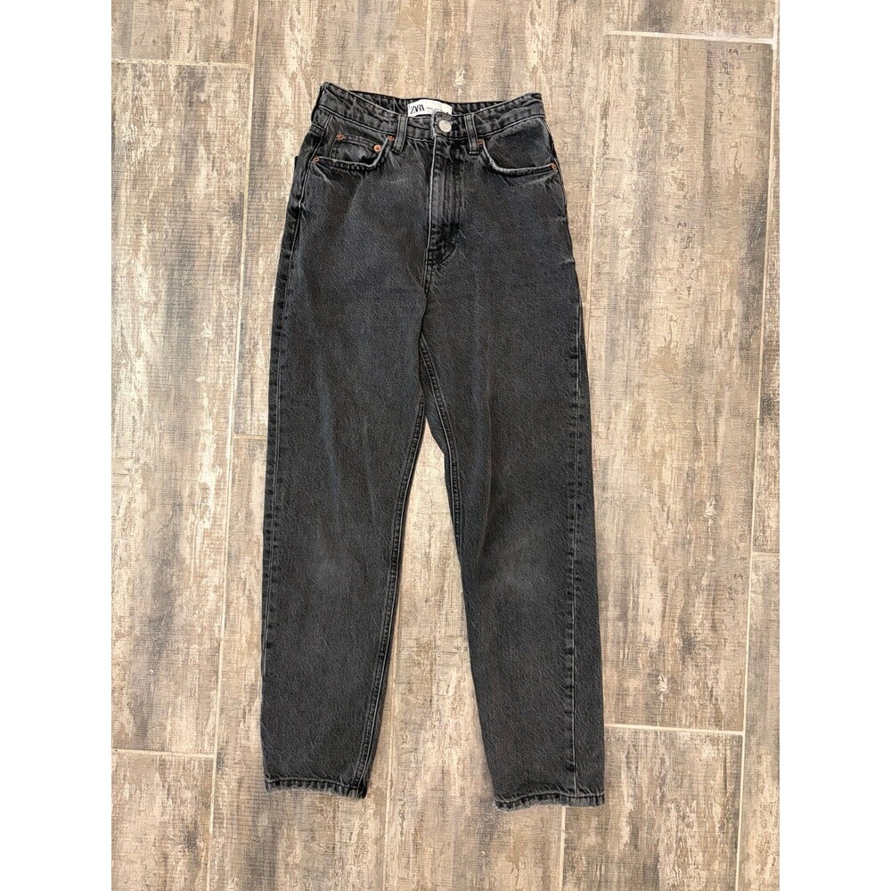 Zara women’s black size 0 the 90s mom fit high waist jeans